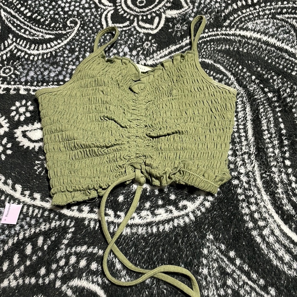 crop top